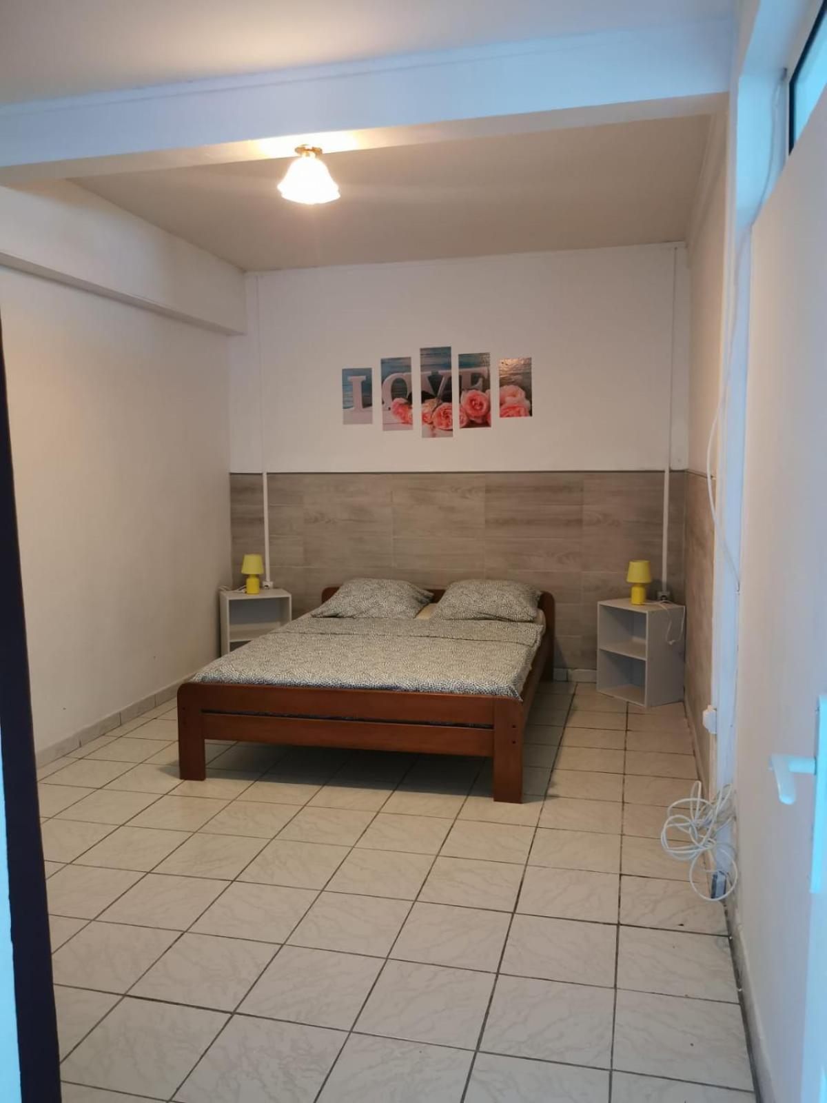 Anais Loc Apartment La Trinite Luaran gambar